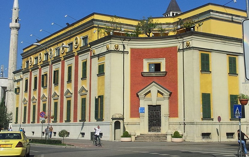 Bashkia e Tiranes ofron mbeshtetje financiare per bizneset: Ja si te perfitoni